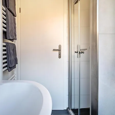 2 * Wallhausen (Rhineland-Palatinate)